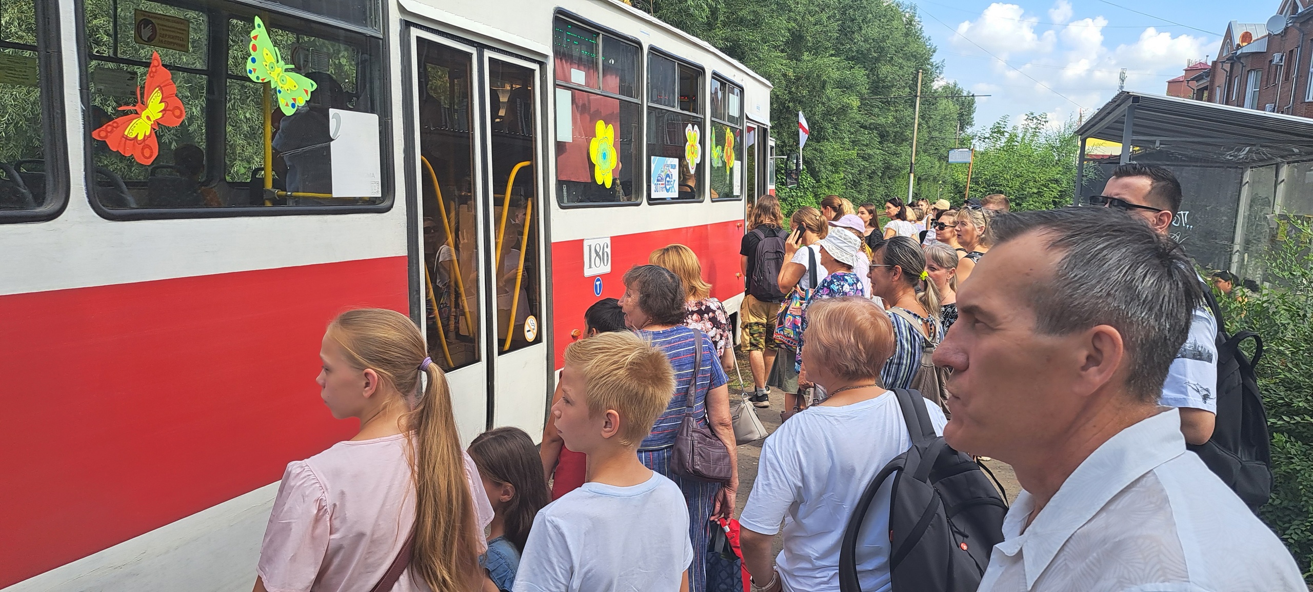 Read more about the article Вспомним, как Омский трамвай поздравил омичей С Днём Города…