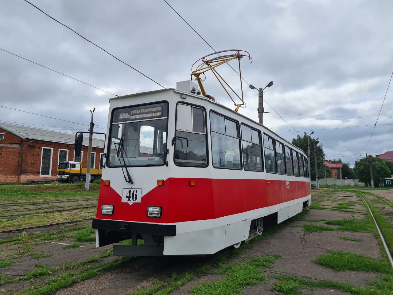 Read more about the article Ещё один обновленный трамвайный вагон вышел на Омские улицы